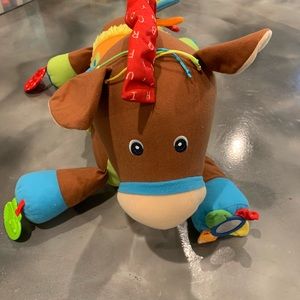 melissa and doug giddy up and play